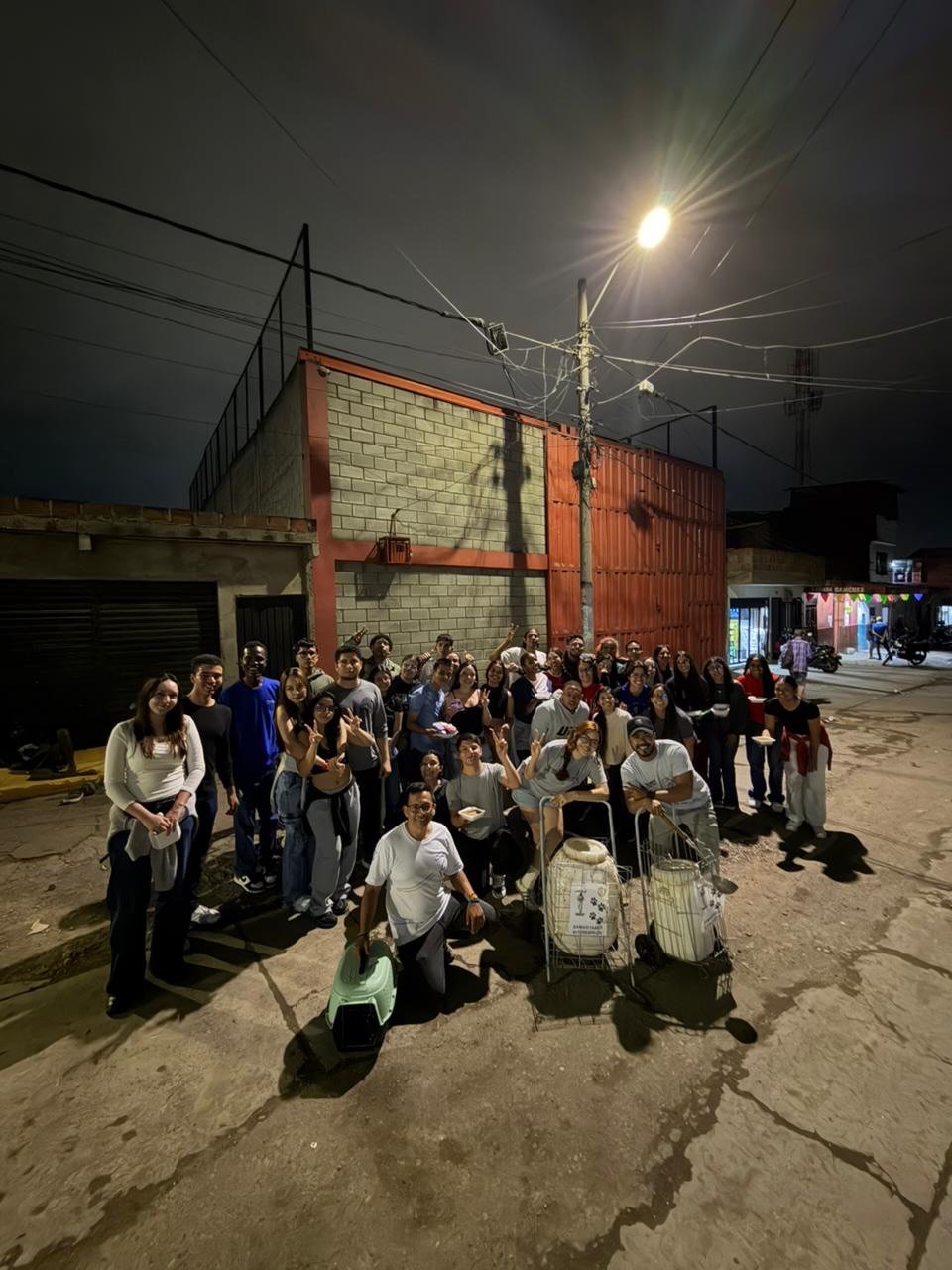 Recorrido solidario de los martes con peluditos callejeros en Cali